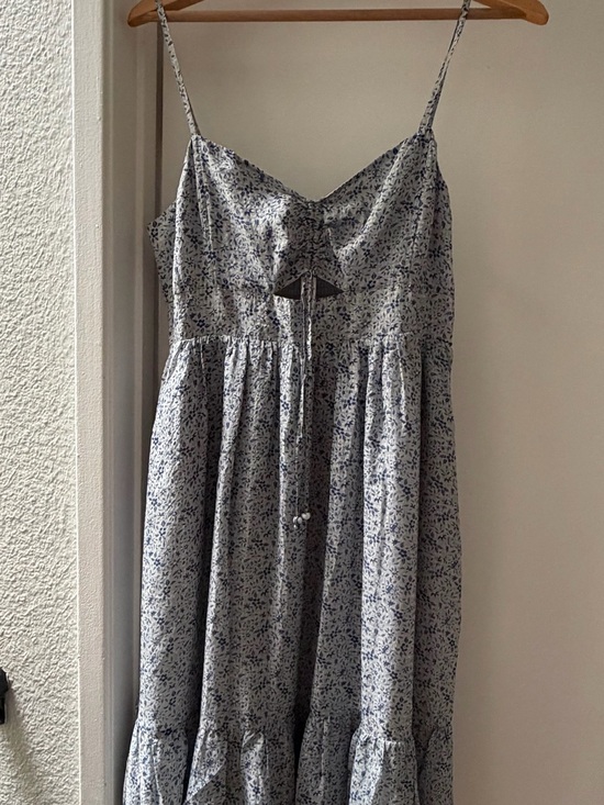Madewell Dresses & Skirts - Madewell Blue and White Floral Tie-Front Sundress